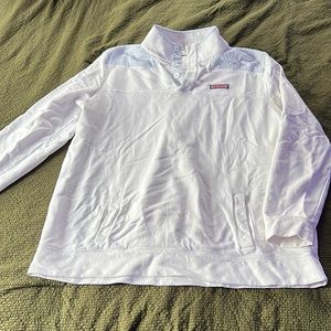 Vineyard pullover with pockets